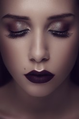 anmakeup Metallic eyes and BlackBerry lips <3
Photo: Greg Moment
Modelka: Daniela Szewczyk