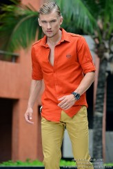 allPhoto Menswear lookbooks;
Hua Hin, Tajlandia