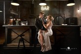 tetunio Krótka historia ślubna ubrana w taniec, który przyciąga do siebie dwojga ludzi: Oliwię i Aleksandra. Film dostępny na https://www.facebook.com/sacharscy.weddings/videos/356285635364674/