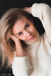Modry Modelka -Liza Kvasova-