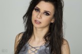 Akcent93 mod: Karolina Laskowska
mua: Ewelina Tymoszuk Make up