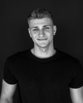 MariuszWroblewski https://www.instagram.com/_oskariiiii_/