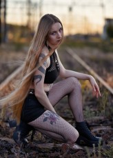 lena-metalnurse Fotograf: Radosław Święcki

#alternative #alternativesoul #inkedgirl #gothgirl #nugoth
