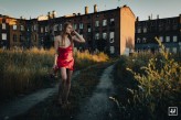 Karenira Lipiec 2021; Rzecz w czerwonej sukience
Inspiracja Odraza
Całość serii:
https://www.instagram.com/p/CRpOAwOllXd/