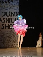 AgataZolich                             Projekt podczas pokazu JUNK FASHION SHOW dla Szkoły artystycznego projektowania ubioru.            