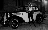 RetroPasjonat Project Noir

Modelka i makijaż: @marta_kurowska_

Auto: Warszawa M20 z 1958 roku @slubzcharakterem

Fotograf: @retropasjonat