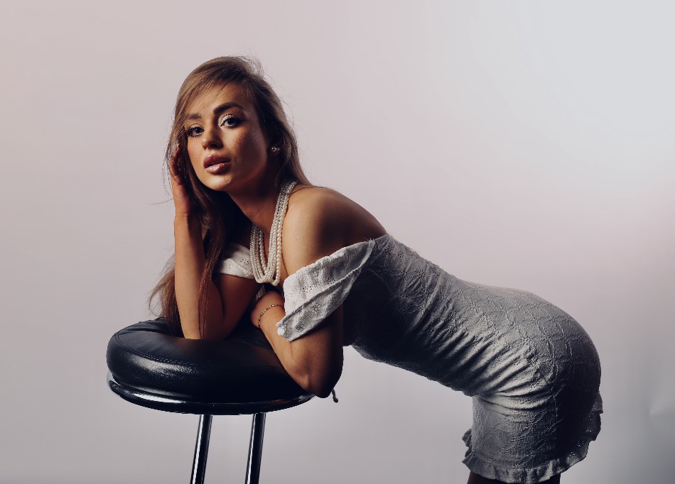 Angela29