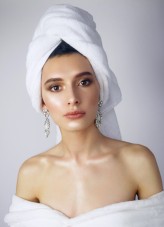 mroowiec LIKE A STAR for ELEGANT Magazine APRIL 2018



Fotograf: nataliamrowiecphoto.pl



Modelka: Katarzyna Stwora



Wizaż: DARYA Make Up