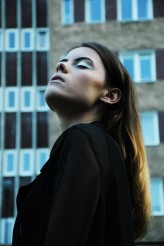 dirtyface Make up: Agata Formella(ja)
Modelka: Sylwia Malinowska
Fotograf: Aleksandra Ostrowska