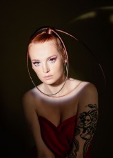 LianaPHOTO Photographer: Julia Melkowska
Hair stylist: Natalia Celej
MUA: Yana Asmalouskaya
Model: Kamila Gryguś