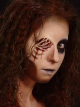 goslawa89                             projekt szkolny.
http://www.facebook.com/pages/Malgorzata-Karolak-make-up-artist/150352458351211            