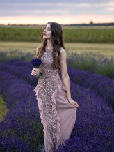 Pomelqa #lawenda #lavender #portrait #brunette #dress