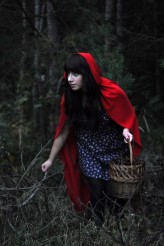 migaczua                             Red riding hood            