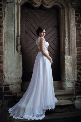 akinom_photo MODELKA: Natalia
MUA : Magda
Photo Arte 
photography for the Deseo Bridal