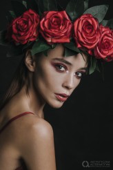 bonitaa Make Up: Edyta Wójciak
Fot: Ewelina Słowińska
Szkoła Wizażu i Stylizacji Artystyczna Alternatywa