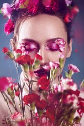 NataliaZahora Modelka: Marta M.

Makeup: Makijaże pędzlem malowane i stylizacje - @Aleksandra Piłat
Fryzura: Studio fryzjerskie Aleksandra Rutkowska

https://www.facebook.com/studio.zahora.eu/