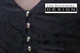 Ewa_Budzowska_Design                             Żakardowa sukienka, zapinana w tyle na 12 małych, złotych guziczków w kształcie czaszki/ Jacquard dress, buttoned on back. Buttons are golden, skull shaped.            