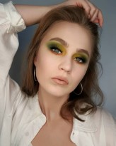 majaroszczybiuk_mua Colorful makeup 