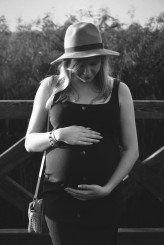 Nataria Portret z sesji ciążowej w czarno-białej odsłonie :) 