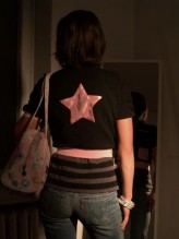 anvil Bluzka z różowym ściągaczem, suwakiem, kieszonkami i dużą gwiazdą na plecach