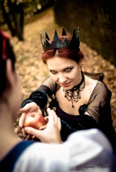 a-n_n-a Snow White & Evil Queen 