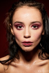 bonitaa Make Up: Aneta Iwan 
Fot: Emil Kołodziej
Szkoła Wizażu i Stylizacji Artystyczna Alternatywa