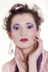 gingera FOT Paweł Kamiński, modelka Karolina Rybak, stylizacja Roksana Gutowska, make up/hair moje