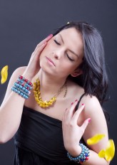 Necklaces_by_Winek                             Modelka: Natalia Monika Rożnowska
Biżuteria: Necklaces by Winek             