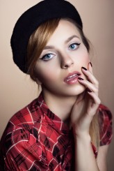 Snejana_                             Fotograf: Mi Gańko (http://mganko.pl)
Modelka i stylistka: Ja ;)
Mua: Makijaż i Stylizacja paznokci Beata Jaroszewicz  https://m.facebook.com/beautyBJ

            