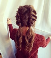 Enik_hairstyle