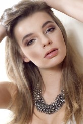 ana_bell Modelka: Karolina Bielawska | Wave Models