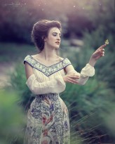Abra-Art Modelka: Snowwhitexx

Stylizacja: Emerald_Queen

Włosy: Katarzyna Zommer 

Bołda Fryzjer Polski