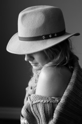 OlgsKa W kapeluszu
Model: Kasia Mistewicz