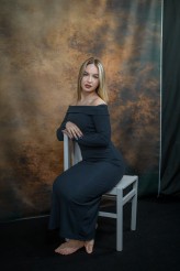 Piotr937 

Miejsce: Studio-Atelier, Rozbórz, 2025
Pracownia fotografii studyjnej - własna. Scenografie i ustawienia autorskie.
Modelka:: Karina, IG: @k.czerniecka
Osoby zainteresowane podobnymi sesjami zapraszam do kontaktu – IG: @haditpk

