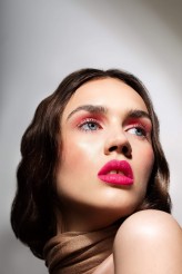 Olivvek Fot. Studio Prototypownia
Makeup: Aleina Make Up
