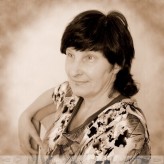 grzesfoto Poprostu portrecik w sepia, nieco poddawnione zwane vintage. Poprostu kocham wszystkie style im bardziej wymieszane i eksperymentalne tym lepiej.