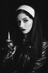PannaSzatanna Nun