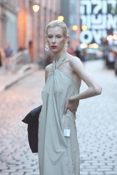 PawelEL Wrocław Fashion Week 2022. Modelka: Luna Domin. Projektantka: Ela Pruska
