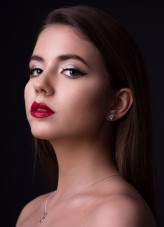 makeupbympl Modelka :Malwina Staśko
Fotograf: Magdalena Hałas