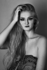 afternoon modelka: Natalia Zawłocka
photo & makeup: Iwona Krzepiłko