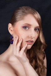 solange                             Biżuteria: Safiyyah Jewelry Art
Photo: Fedja Jakubovic
Make up&Hair: Cathy De Neve            