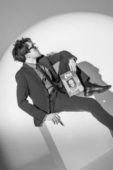 photobynox model: tommygunek/ćma komiks