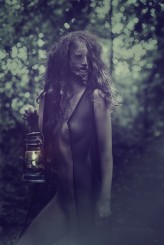 photorav Stray Witch
hair, model: Ola
stylist: ph & mask: @ Girek Kolanko


photorav.pl
