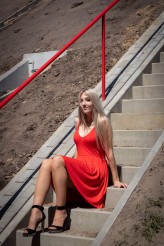 NikeNati #reddre #dress #red #photo  #pins #blondehair #blondegirls