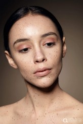 bonitaa Make up: Anna Warmuz
Fot: Emil Kołodziej
Szkoła Wizażu i Stylizacji Artystyczna Alternatywa