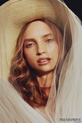 mroowiec Editorial for Trend Prive Magazine

Model: Oliwia Lesiak 
MORE Models
Mua: Izabela Andrychiewicz
Stylist: Joanna Oleszek