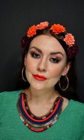 AwesomePrettyBlossom Portret prezentujący makijaż inspirowany meksykiem