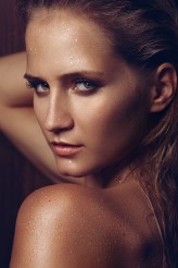 macio Monika / WET

MUA : Katarzyna Świebodzińska Make-Up Artist

Szukam ciekawych (chętnie agencyjnych) twarzy do tego projektu ! 