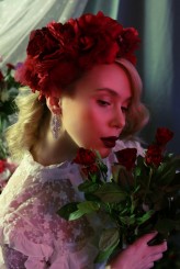 martynaplinska_makeup "Flower Power" for Glow Magazine 
Mod: Dominika Ratajczak
Fot: Martyna Milczarek Venetjen
Mua&hair: Martyna Plińska
Clothes & jewellery: Butik see you Gdynia