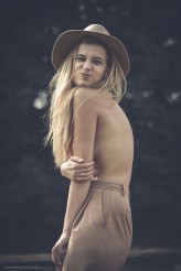 marianna-p taki żart;)

cała sesja tu: 
https://www.facebook.com/marianna.p.foto/posts/475107916222771

włosy Alex Kubacka